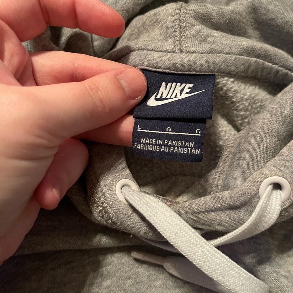 Large Nike hoodie